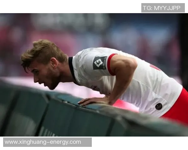 法尔克帅位一线连战蓝军红军定生死